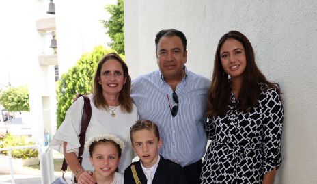  Marcela Payán, Roberto Silva, María Paula Silva, Joaquín y Roberta Meade.