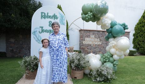  Roberta Meade y Tesa Vertiz.