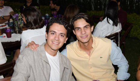  Santiago Pérez y Diego Medina.