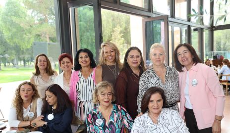  Adela Martínez, Diana Reyes, Alma Durón, Silvia Esparza de Garza, Carmen Muniesa, Rebeca Bustillos, Marisol López, Laura Fonseca, Chela Berrones y Rocío Dávila.