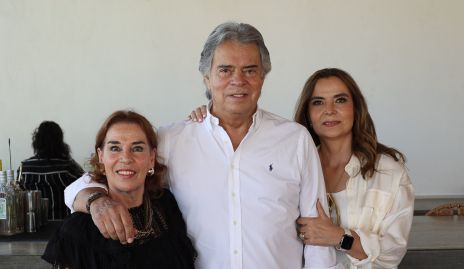  Bicha Berrones, Roberto Berrones y Fernanda Lozano.