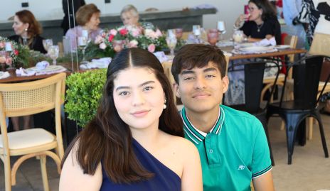  Mariana Berrones y Mateo Berrones.
