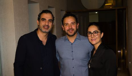  Gilberto Alemán, Ricardo Berrones y Carla López.