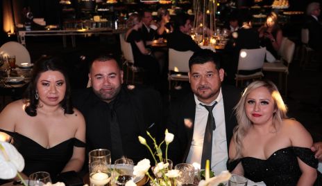  Sandra Yaneth López, Rolando Pillado, Miriam y Manuel.