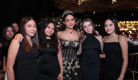  Fernanda, Paulina Santoyo, Ayari Malillany Yusseff, Valentina y Camila Leura y .