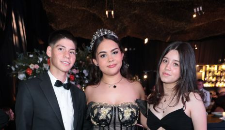  Alejandro Hernández, Ayari Malillany Yusseff y María José Bonilla.