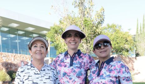  Verónica, Mariana Sánchez y Claudia Reyes.