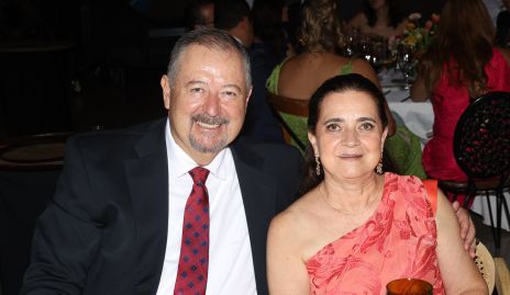  Patricio Mendizábal y Cristina Alcalde de Mendizábal.