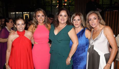  Gaby Cubillas, Claudia Barba, Liliana Meade, Noemí Sampere y Karina Alcalde.