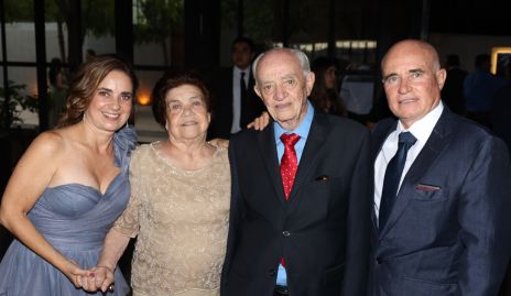  Rocío Alcalde, Cristina Nava, Tomás Alcalde y Tomás Alcalde.