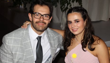  Carlos Esparza y Paulina Valle.