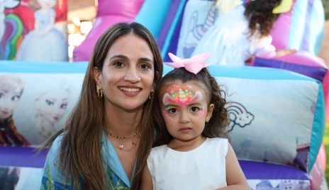  Mariana Salazar y Macarena Monsech.