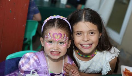  Ana Sofía y María Fernanda García.