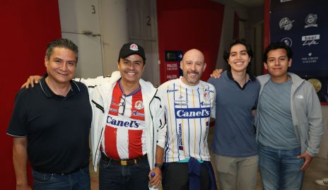  Gustavo Portales, Víctor Cano, Jorge Hernández, Oscar Guerrero y Víctor Cano.