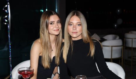  Cayetana Fernández y Anabella Mercado.