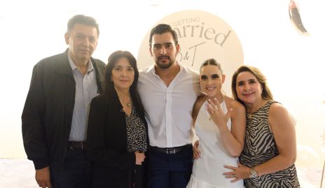  Tirso González, Maricarmen López, Tirso González, Bárbara González y Marisol Hernández.