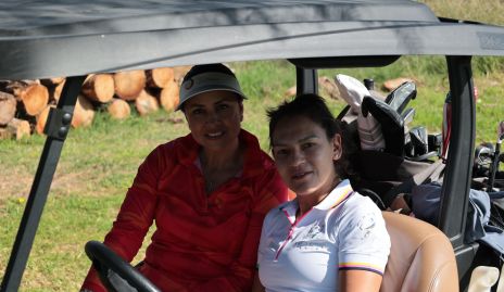  Janeth Medina y Maricela Pérez.
