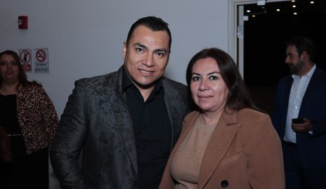  Gerardo de la Cruz y Karina Torres.