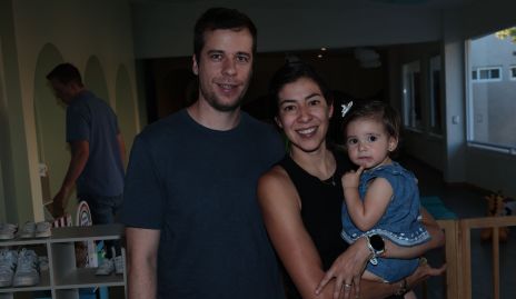  Fernando González, Adriana González  y Alejandra González.