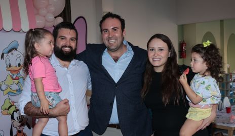  Andrea Zapata, Arturo Zapata, Mauricio Zapata, Fátima Castro e Isabella Zapata.
