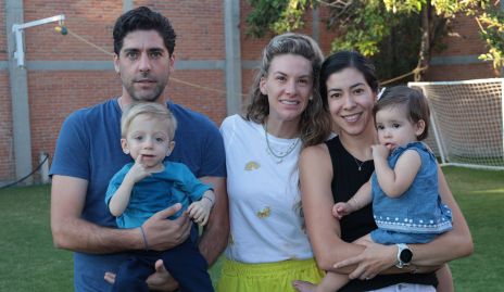  Enrique González, Franco González, Benilde Hernández, Alejandra González y Adriana Gonzalez.