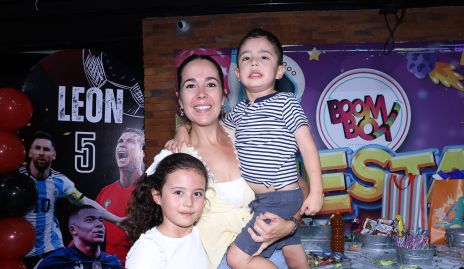  Elena, Julián y Nuria Rodríguez.