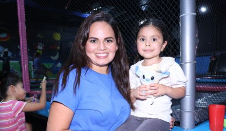  Yosi García y Fernanda Hurtado.