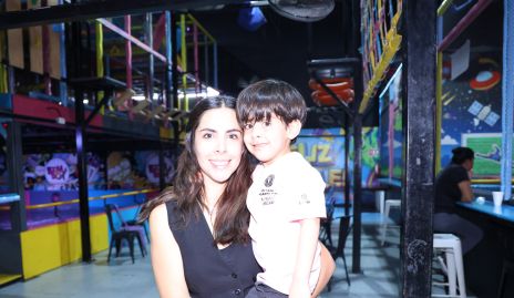  Mikele y Carol Durzo.