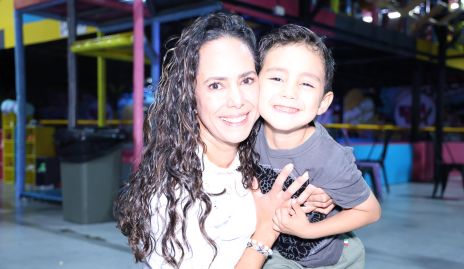  Elizabeth Díaz de León y Emiliano.
