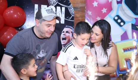  Óscar Luna, Nayelli Zarur, Matías Luna Zarur y León Luna Zarur.