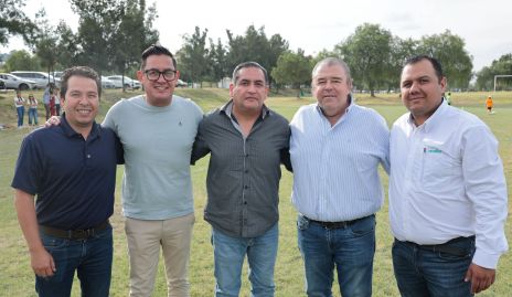  Alejandro González, Mauricio Ortega, Alejandro Andrade, Agustín Félix y Eduardo Aguiñaga.