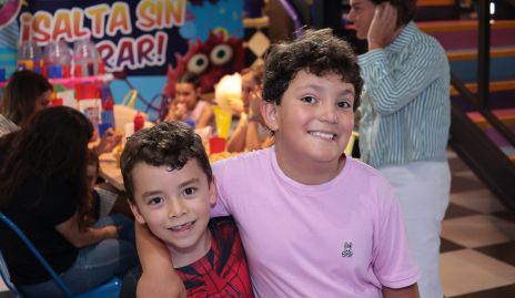  Diego Lozano y Santiago González.