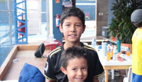  Damián Navarrete y Andrés Navarrete.