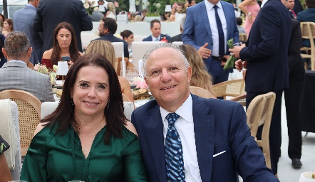  Regina Ramos y Eugenio Barcida. 