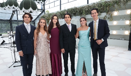  Juan Pablo Leiva, Mari Del Valle, Sigrid Zendejas, Gerardo Del Valle, Fernanda Del Valle y Mariano Rodríguez.