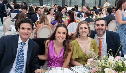  Pepe Cabrera, María Cueli, Camila Fernández y Fernando Domínguez.