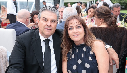  Salomón Dip y Claudia Altamirano.
