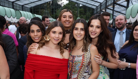  Las amigas de la novia.