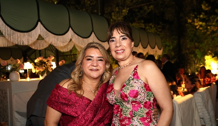  Carmenchu y Beatriz.