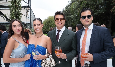  Fernanda, Ana Lucía, Luis Mario y Álvaro.