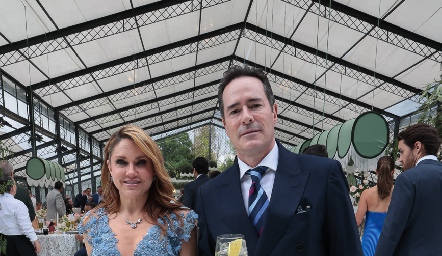  Alejandra Santos y Meme Lozano.