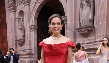  Claudia Terrazas, mamá del novio.
