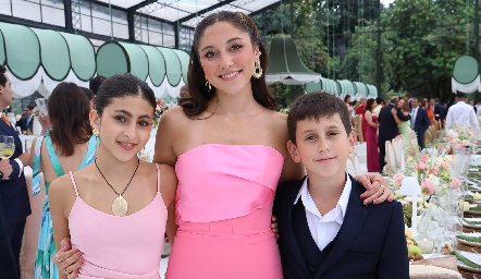  Raquel, Krista Garza y Rodolfo.