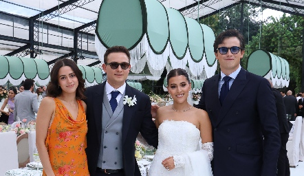  Ana Valeria Flores, Pepe, Car y Alejandro Arispe.