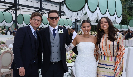  Sebastián Arispe, Pepe, Car  y Luisa Guerra.