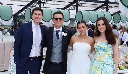  Alfredo Hernández, Pepe, Car y Renata Castillo.
