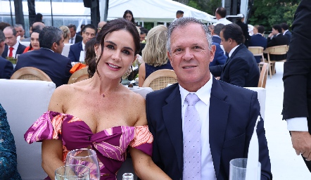  María Gracia Aguiñaga y Jorge Del Valle .