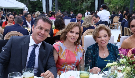  Keko Mendizábal, Jana y Güera Del Valle.