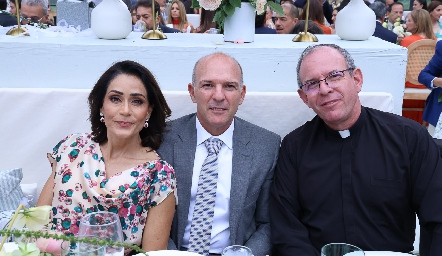  Came Stevens, Gerardo y Gabriel Del Valle.