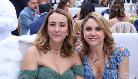  Sandra Salgado y Alejandra Santos.